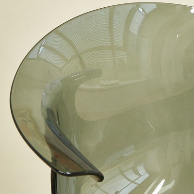 Sedie da pranzo moderne in plastica con gamba argentata e schienale alare