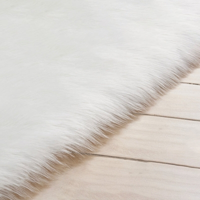 Tappeto in peluche tinta unita Tappeto a forma circolare resistente alle macchie per la decorazione domestica