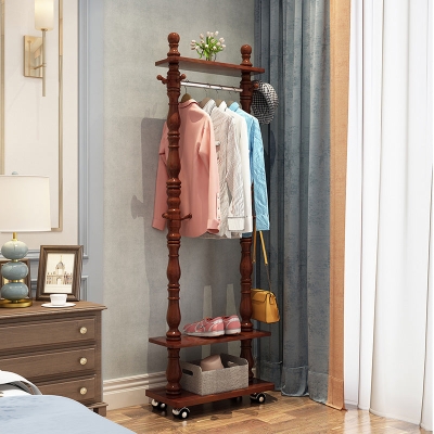Moderner Kleiderb&uuml;gel aus massivem Gummibaumholz f&uuml;r das Schlafzimmer