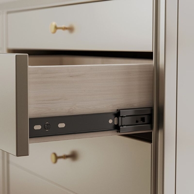 Zeitgen&ouml;ssische horizontale Doppelkommode in Wei&szlig;/Silber mit Stauraum f&uuml;r Zuhause