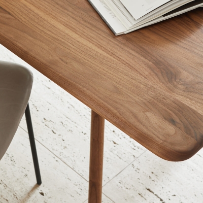 Tavolo da pranzo moderno rettangolare marrone noce con 4 gambe in legno massello