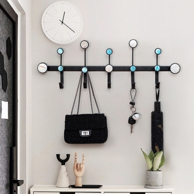 Metallgarderobe im modernen Stil, einfache Wandgarderobe zum Aufh&auml;ngen
