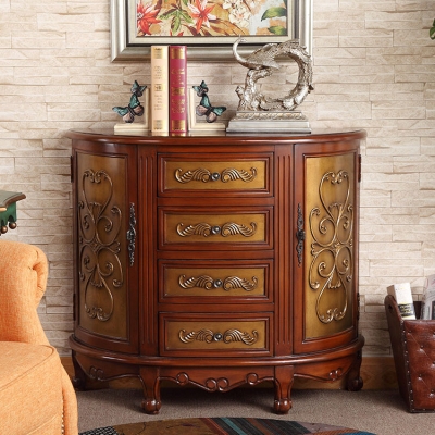 Traditionelle Kommode aus Holz mit 4 Schubladen