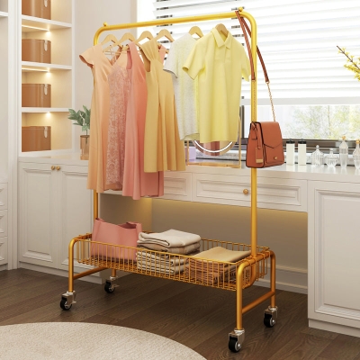 Zeitgen&ouml;ssische Garderobe aus goldenem Metall, Rollengarderobe mit Stauraum
