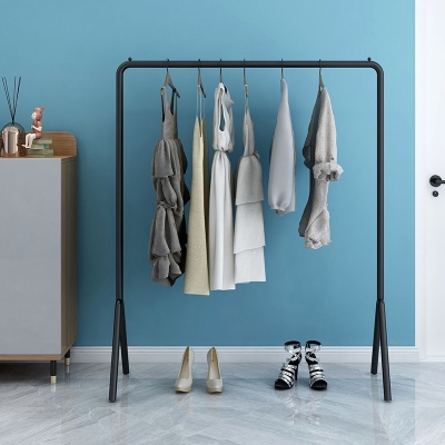 Garderobenst&auml;nder im industriellen Stil, reine Farbe, freistehender metallischer Garderobenst&auml;nder f&uuml;r das Wohnzimmer