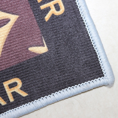 Tappeto con motivo reticolare Tappeto a forma rettangolare resistente alle macchie in stile moderno per la decorazione domestica
