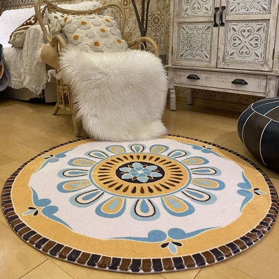 Tappeto con area grafica gialla Tappeto retr&ograve; in poliestere resistente alle macchie per la decorazione domestica