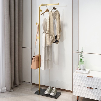 Glamour-Garderobenst&auml;nder aus Metall im Lieferumfang enthalten, keine st&ouml;rende, freistehende Garderobe