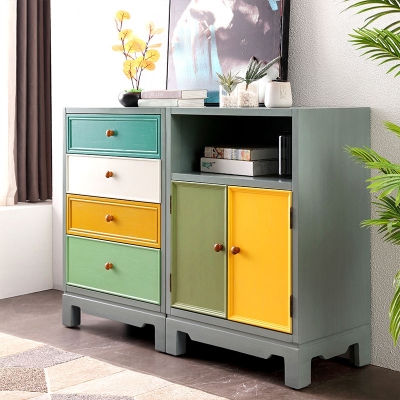 Cassettiera tradizionale per camera da letto in legno massello con cassetti multipli