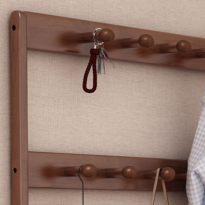 Zeitgen&ouml;ssischer Kleiderb&uuml;gelhaken-Design aus massivem Gummibaumholz mit Schublade
