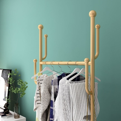 Wundersch&ouml;ne schlichte Garderobe, Designer-Garderobe mit Aufbewahrungskorb aus Metall und Kleiderhaken