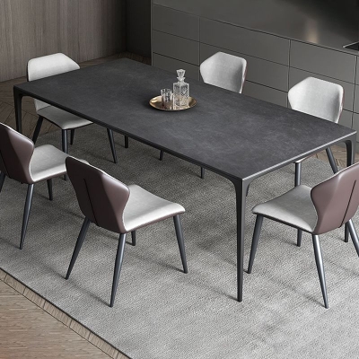 Tavolo da pranzo moderno rettangolare con piano in pietra grigia con 4 gambe nere
