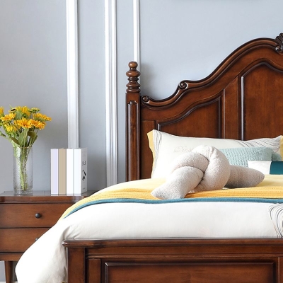 Letto tradizionale queen size in legno da 71,7 pollici con struttura letto e materasso