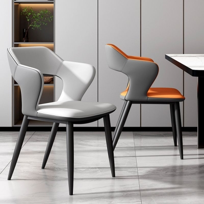 Sedia da pranzo in stile moderno Poltroncina con schienale in pelle per sala da pranzo