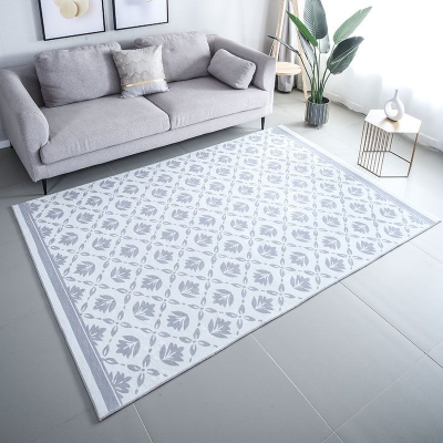Tappeto moderno grigio chiaro Tappeto con motivi in ​​poliestere Tappeto resistente agli strappi per soggiorno