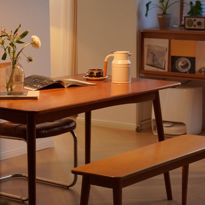 Tavolo da pranzo moderno con piano rettangolare in rovere naturale con 4 gambe in legno