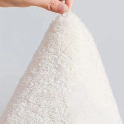 Tappeto a blocchi di colore beige Tappeto nordico per interni in poliestere Tappeto con supporto antiscivolo per salotto