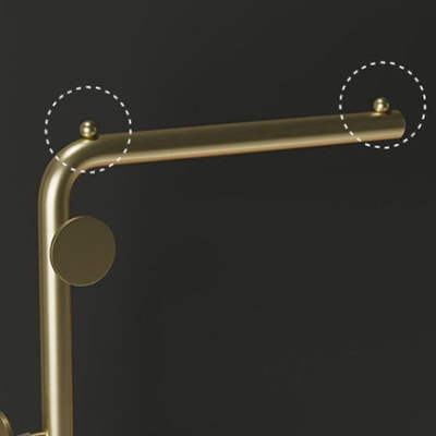 Moderner Kleiderb&uuml;gel mit Metallrahmen, Kleiderstange und Haken f&uuml;r den Eingangsbereich