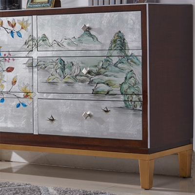 Traditionelle horizontale Doppeltruhe aus massivem Holz