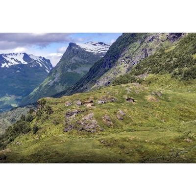 Carta da parati fotografica lavabile con montagna per soggiorno