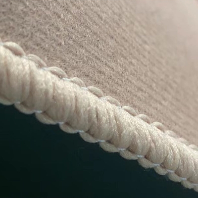 Tappeto moderno bianco Tappeto gessato in poliestere Tappeto antimacchia per soggiorno