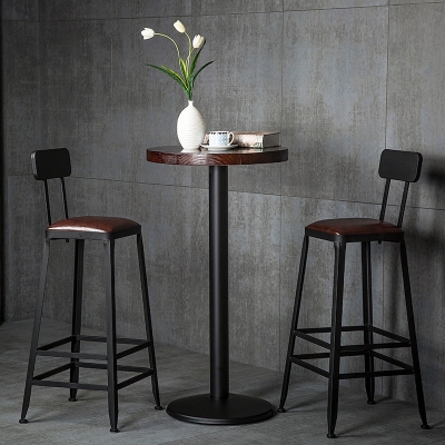 Quadratischer Bar- und Thekenhocker, industrieller Coffeeshop-Thekenhocker mit Fu&szlig;st&uuml;tze in Schwarz