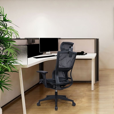 Chefb&uuml;rostuhl mit hoher R&uuml;ckenlehne, moderner, ergonomischer Drehstuhl