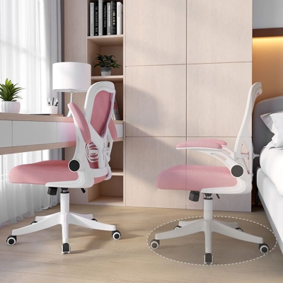 Moderner B&uuml;rostuhl aus Netzstoff, ergonomischer Stuhl mit gepolsterten Armlehnen und Rollen