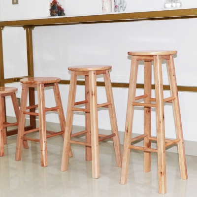 Moderner Barhocker aus Holz ohne Armlehnen, hoher Hocker aus Eichenholz mit 4 Beinen