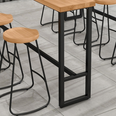 1/5-teiliges industrielles Bartisch-Set aus Eisen, rechteckiges Bistro-Set mit Kiefernholzplatte und Fu&szlig;st&uuml;tze