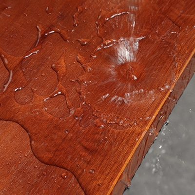 Industrieller Bartisch, rechteckiger Kneipentisch aus massivem Holz f&uuml;r den Pausenraum