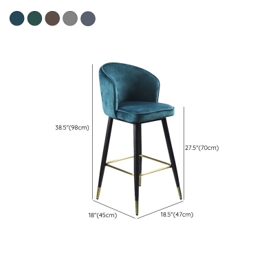 Glam Samt-Barhocker mit R&uuml;ckenlehne und Thekenhocker f&uuml;r Bristol mit Metallbeinen
