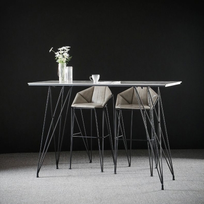 Modernes Bartisch-Set, 1/2/3-teilig, rechteckiger Stein-Thekentisch mit hohen Hockern