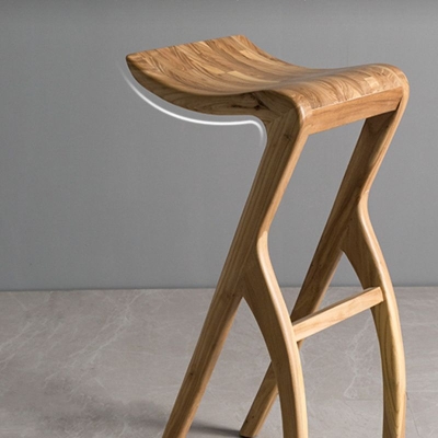 Industrieller, r&uuml;ckenfreier, armloser Barhocker aus Kiefernholz mit Pedal f&uuml;r die Bar
