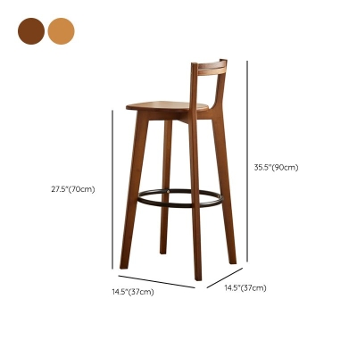 Moderner Barhocker aus massivem Holz mit niedriger R&uuml;ckenlehne f&uuml;r das Restaurant