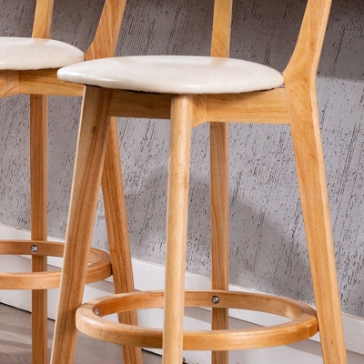 Industrieller Thekenhocker mit R&uuml;ckenlehne, Gummiholz, Caf&eacute;-Barhocker mit Kissen und Pedal