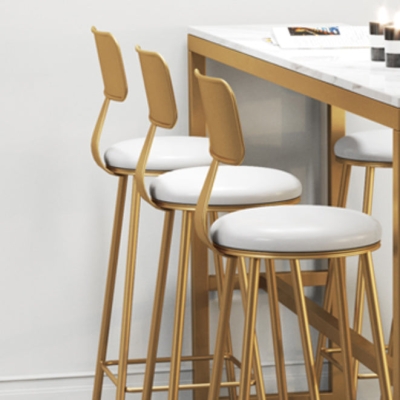Glam Barhocker mit niedriger R&uuml;ckenlehne und Thekenh&ouml;he f&uuml;r Bristol