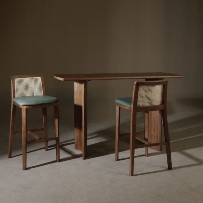 Glamour&ouml;ser Massivholz-Theken-Weintisch mit doppeltem Sockel, Wohnzimmer-Bartisch