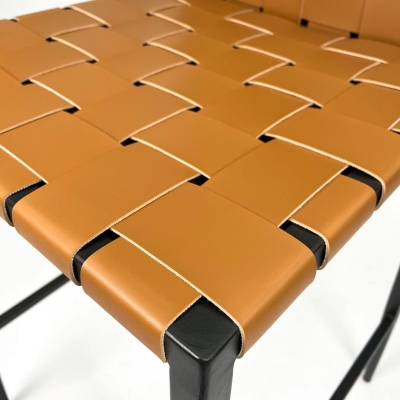 R&uuml;ckenfreier Barhocker im industriellen Stil, Thekenhocker aus PU-Leder mit Metallbeinen