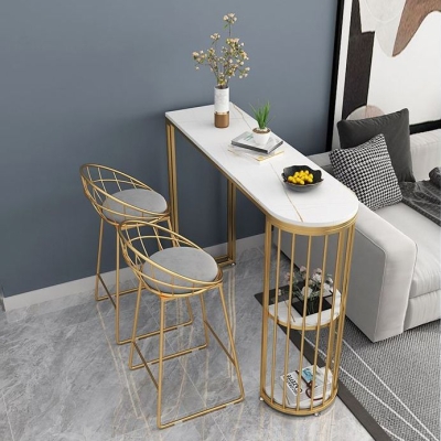 1/3-teiliges Bistro-Set aus glamour&ouml;sem goldfarbenem Eisen mit wei&szlig;er Steinplatte und Regal
