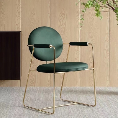Esszimmerst&uuml;hle aus Kunstleder, gepolsterte Sessel mit Metallgestell