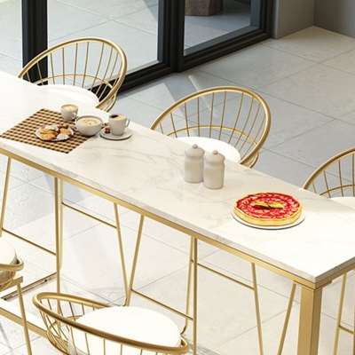 Moderner Bartisch mit Kunstmarmorplatte f&uuml;r die Terrasse