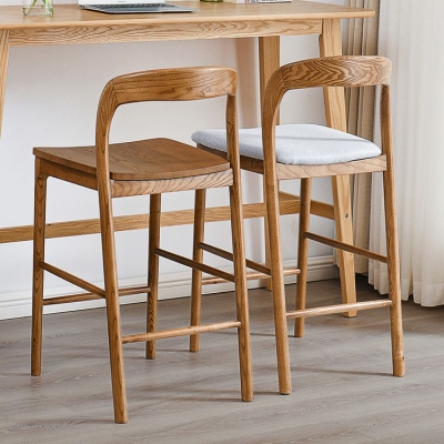 Barhocker aus massivem Holz f&uuml;r den Innenbereich, gepolsterter Barhocker mit Fu&szlig;st&uuml;tze