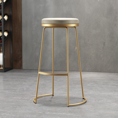 Glam Leder-Barhocker, r&uuml;ckenfreier Thekenhocker f&uuml;r Bristol mit Metallbeinen