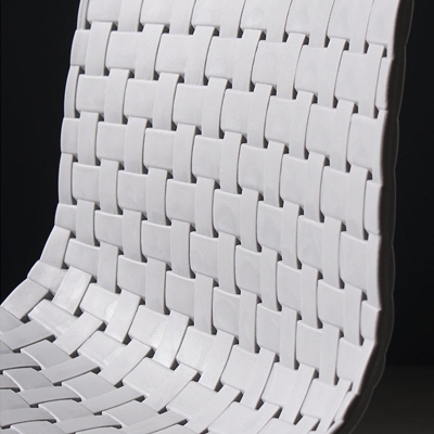 Hebbarer Barhocker im industriellen Stil, Thekenhocker aus Kunststoff mit Metallbeinen