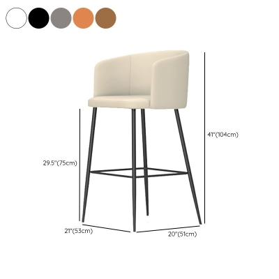 Moderne Barhocker mit Lederr&uuml;ckenlehne f&uuml;r das Esszimmer mit Metallbeinen
