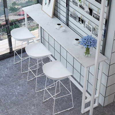 Tavolo moderno da bar ad altezza tavolo da bistrot con piano in finto marmo per uso nel patio