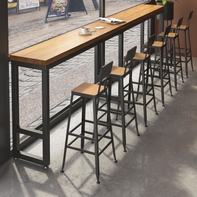 Kneipentisch im industriellen Stil, rechteckiger Bartisch aus massivem Holz f&uuml;r den Innenbereich