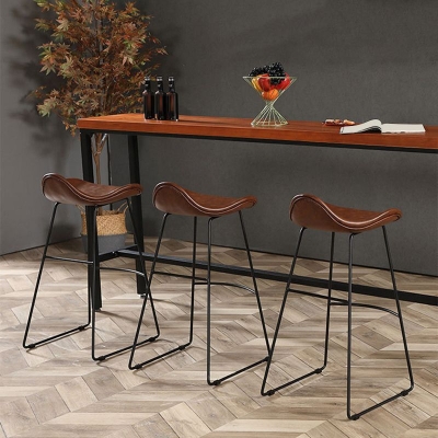 Industrielle Barhocker aus Kunstleder, Barhocker aus Metall in Schwarz und Braun