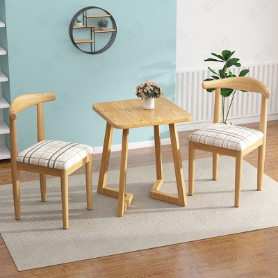 Moderner Restaurant-Seitenstuhl mit offener R&uuml;ckenlehne, gepolsterter Esszimmerstuhl mit mattem Finish